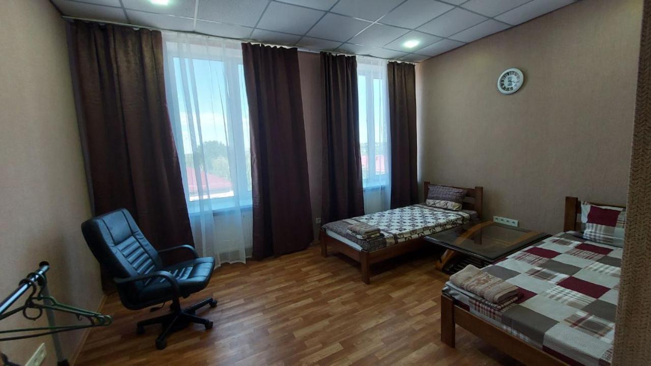 Отель Меридиан Zolotonosha Exterior foto