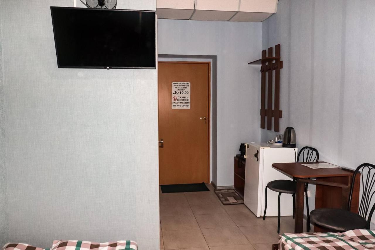 Отель Меридиан Zolotonosha Exterior foto
